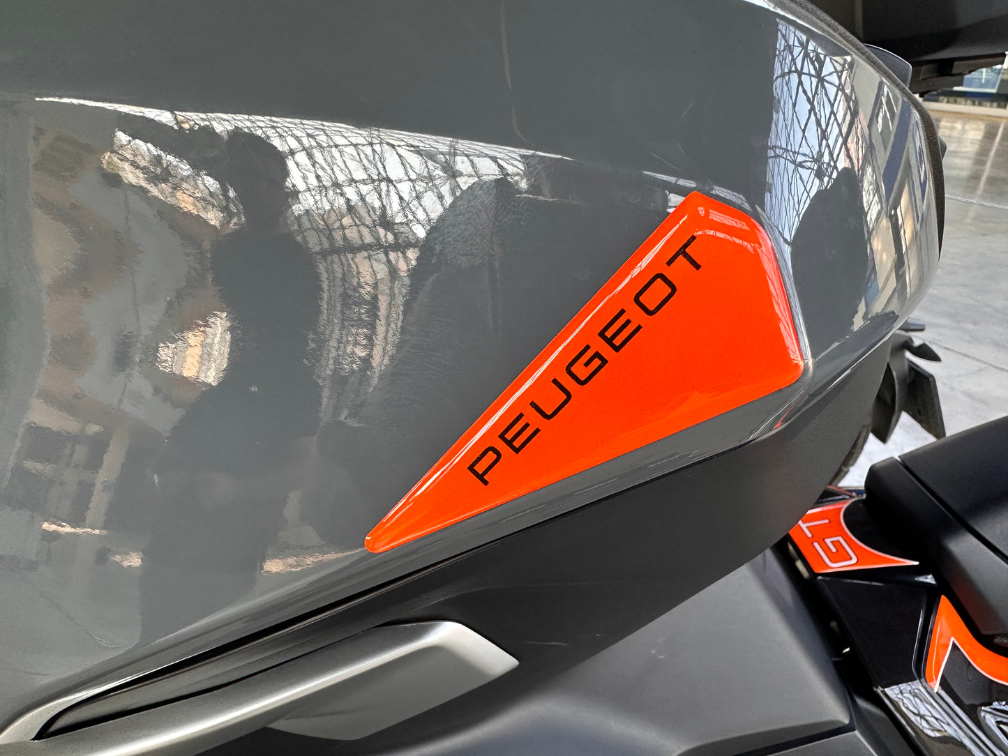 Peugeot XP400 Uyumlu Kafa Yan Logo Tankpad