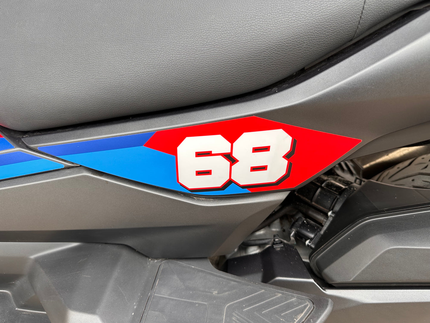 Voge SR4 Uyumlu jant ve Full Sticker set