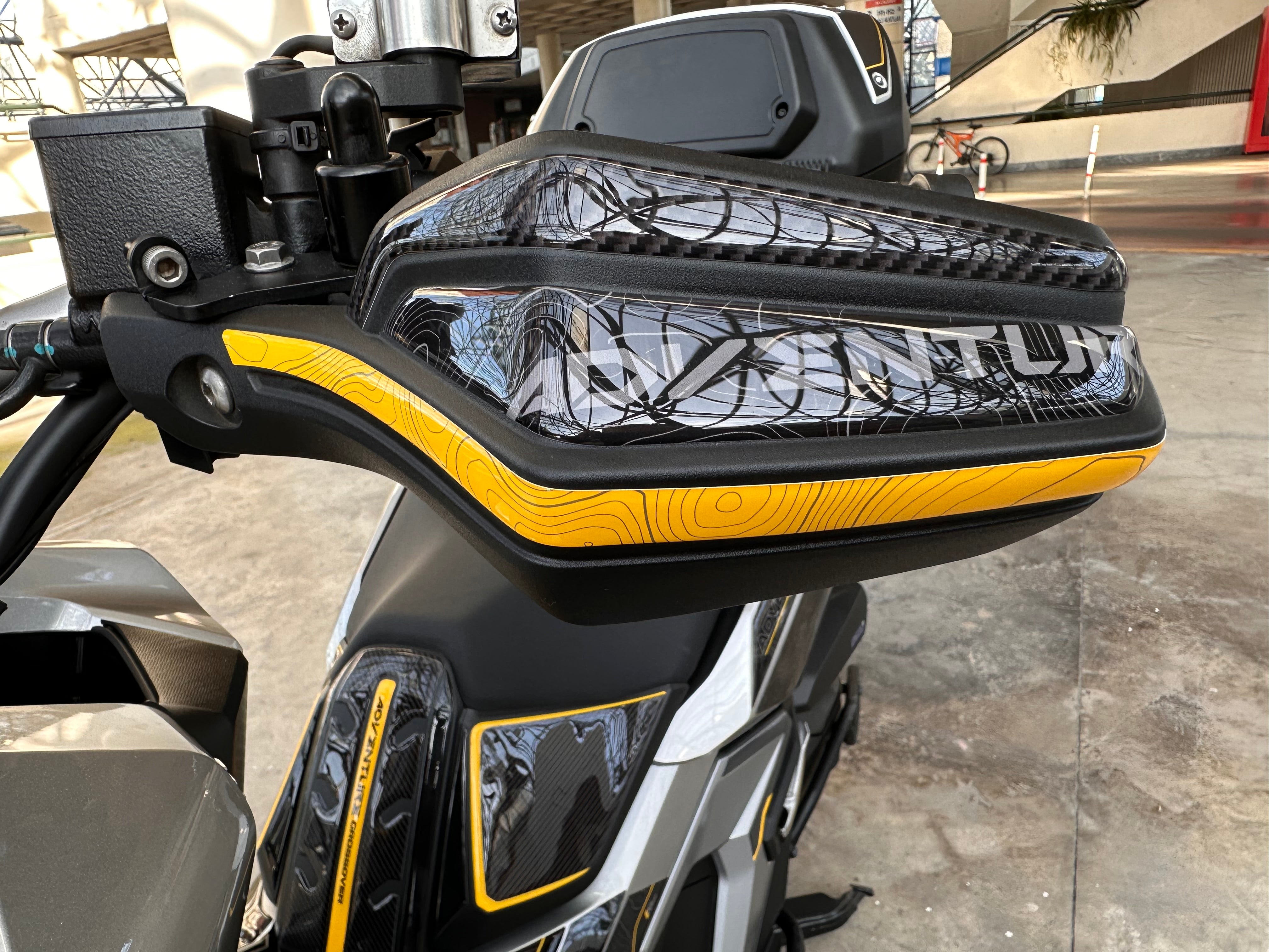 Honda Adv 350 Uyumlu Elcik Tankpad