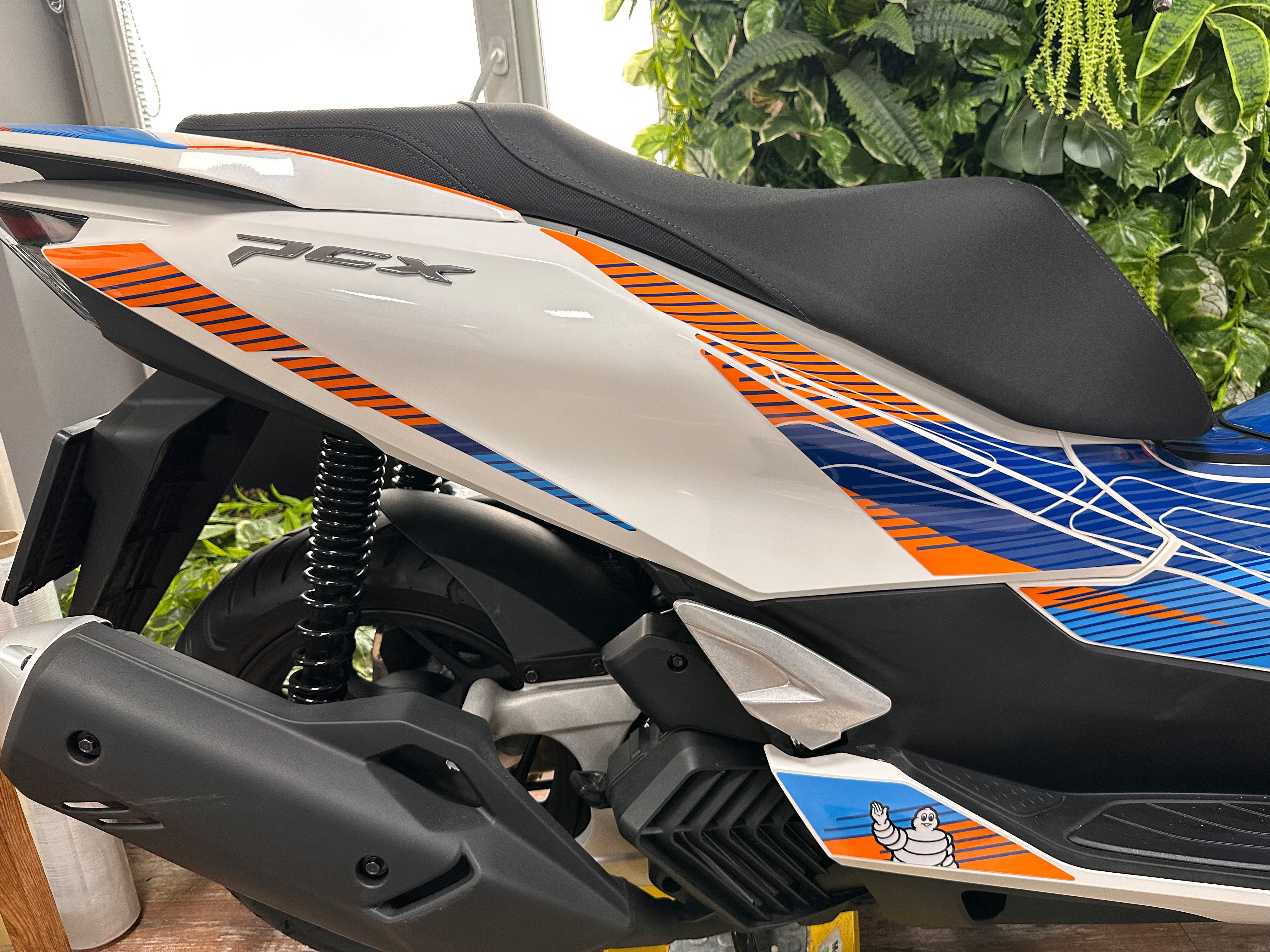 Honda Pcx 125 Uyumlu Yan Koruyucu Sticker Set